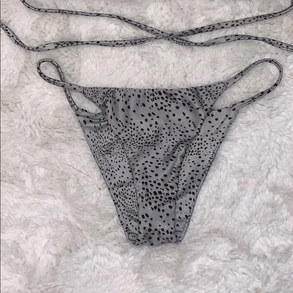 Beach Riot Gray Bikini Set - Picture 4 of 6